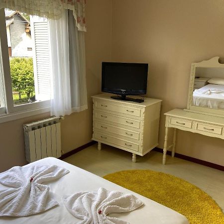 Apartamento Duplex De Gramado By Cia Da Temporada Eksteriør billede
