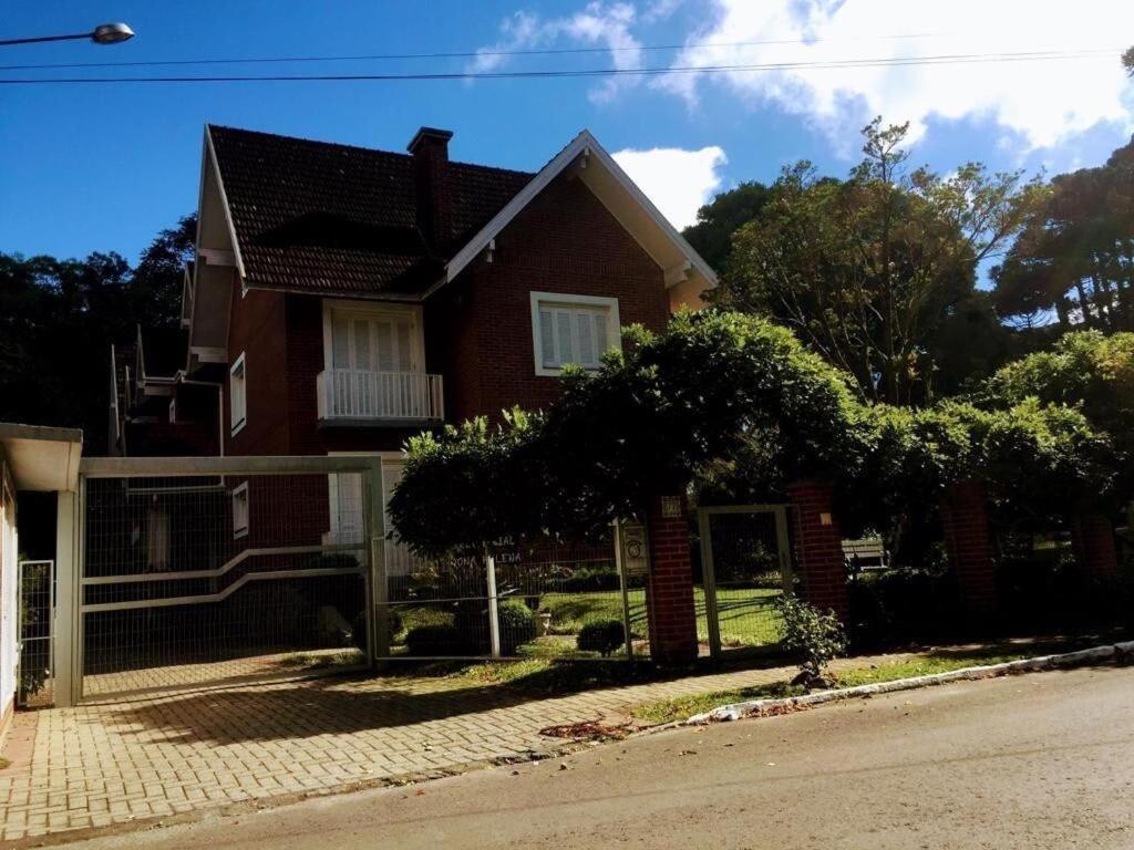 Apartamento Duplex De Gramado By Cia Da Temporada Eksteriør billede